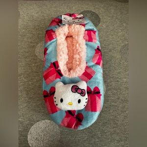 Hello Kitty Pink Coquette Bow Fuzzy Slipper Socks